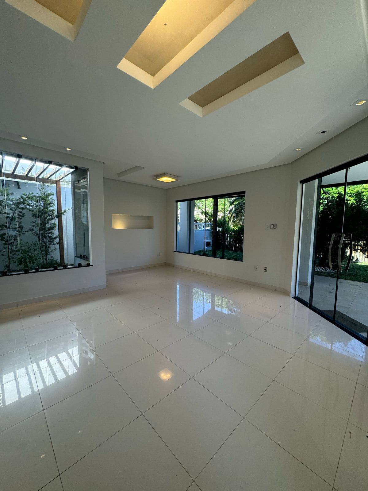 WhatsApp Image 2025-03-31 at 15.58.08 (1)