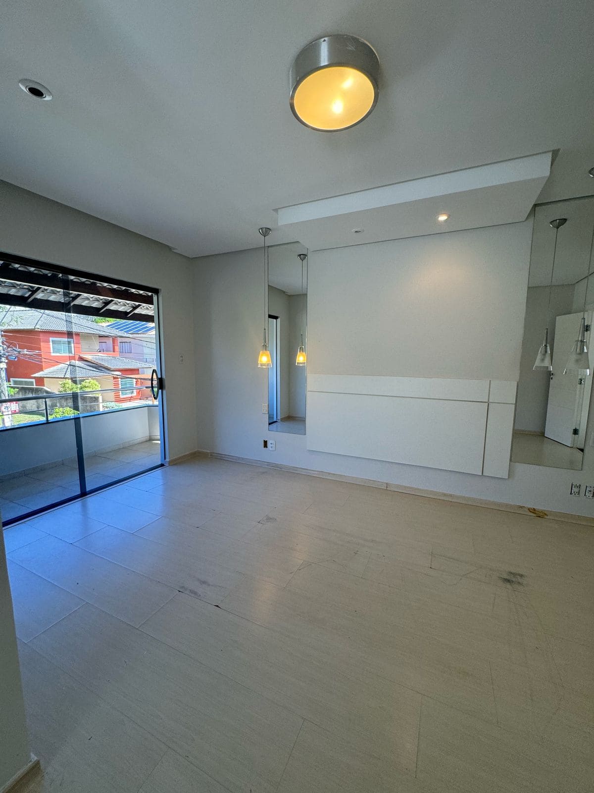 WhatsApp Image 2025-03-31 at 15.58.10 (1)