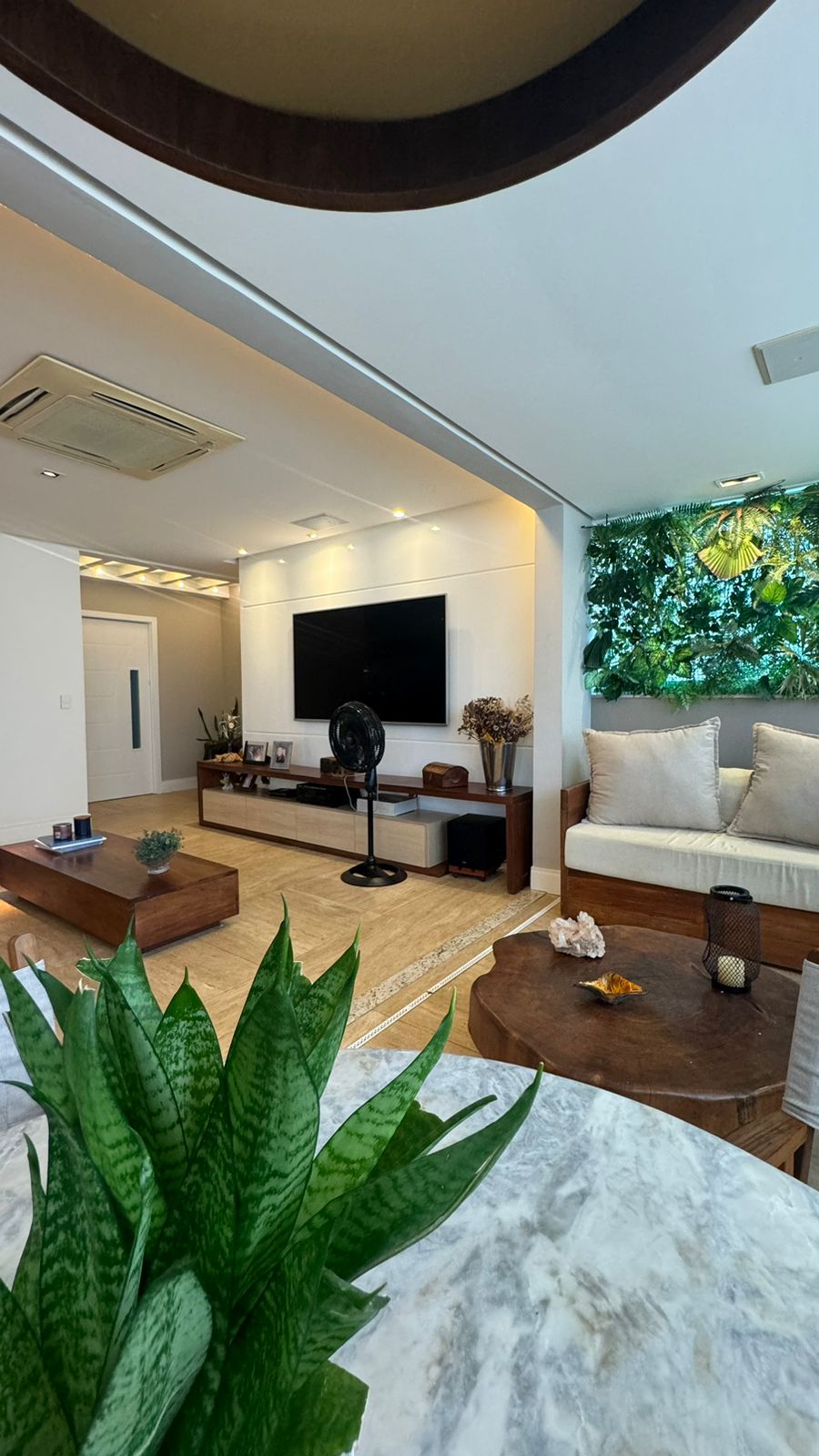 WhatsApp Image 2025-11-04 at 10.20.22 (1)